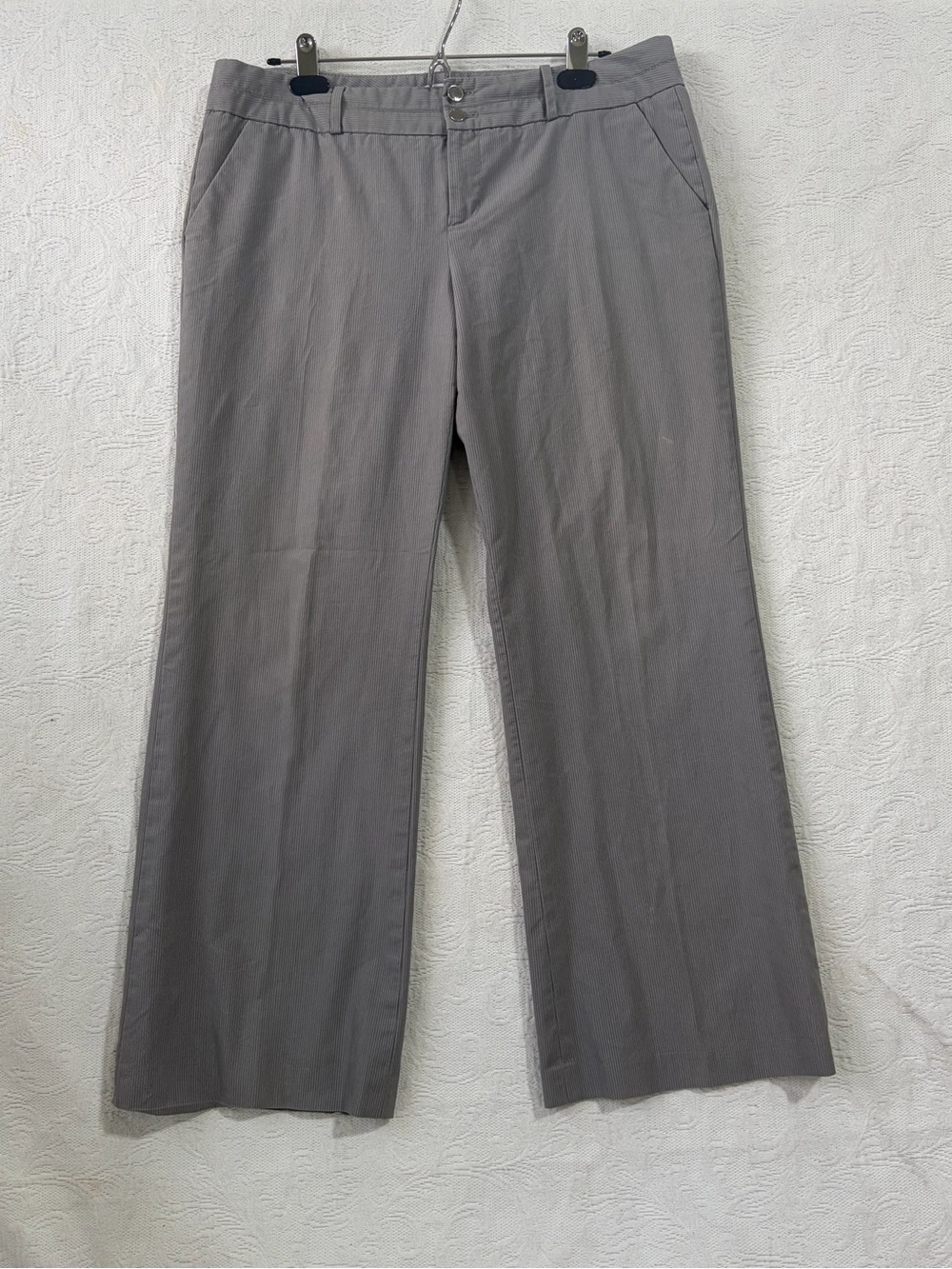 Calvin Klein Women’s Pants Size  14 Pinstripe Wide Leg Gray/White